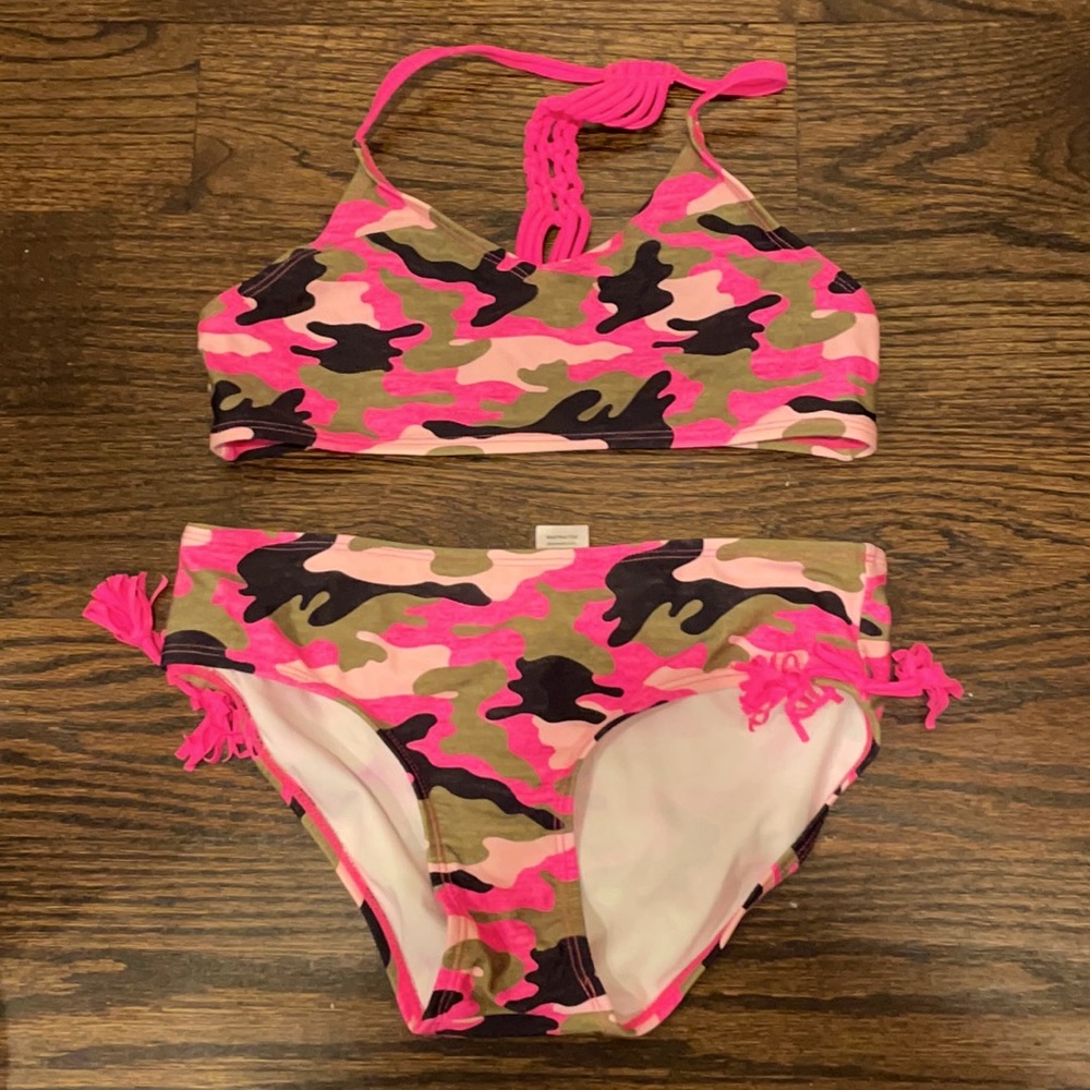 Kanu Bikini size 14 NWOT